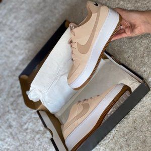 Nike Air Force 1 Sage Low